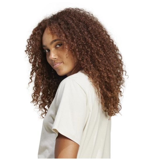 Adidas Γυναικεία κοντομάνικη μπλούζα Essentials Small Logo Cotton Tee Adidas Γυναικεία κοντομάνικη μπλούζα Essentials Small Logo Cotton Tee